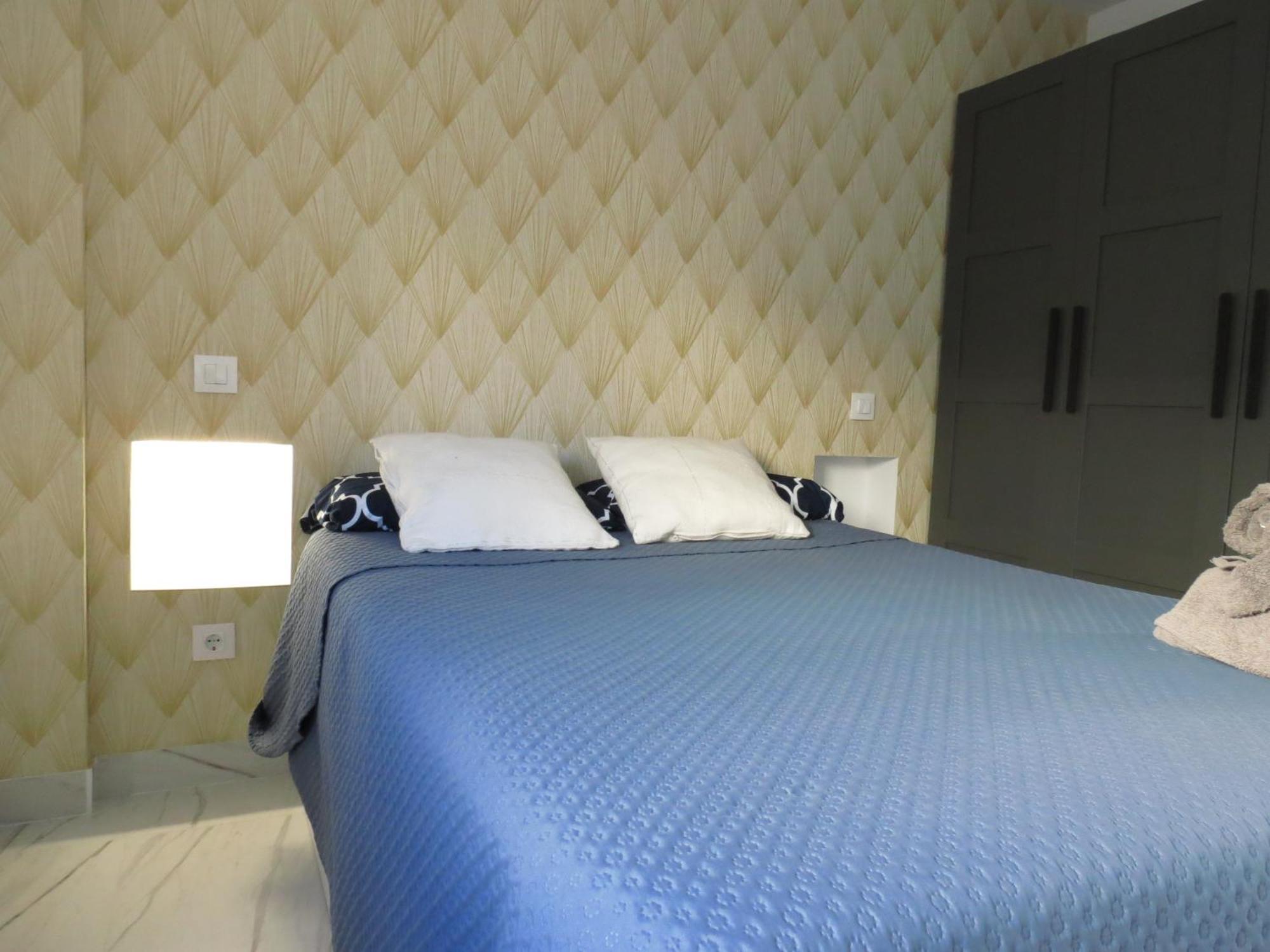 Apartamento Jardin Deluz, Con Wifi Y Parking Privado Gratis Santander Bagian luar foto