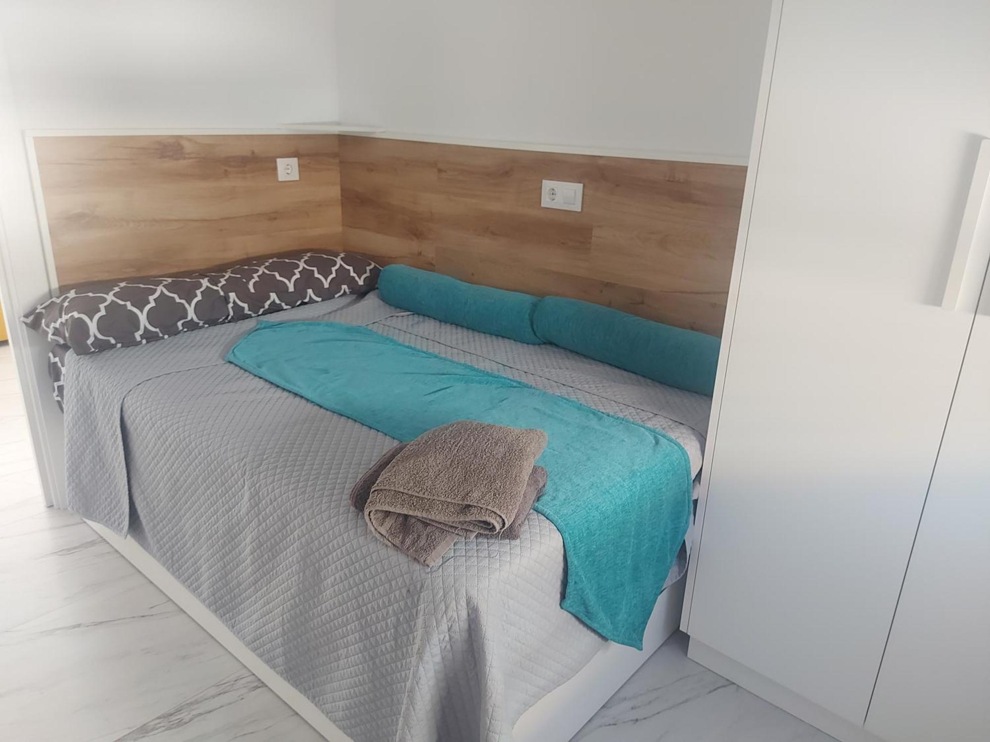 Apartamento Jardin Deluz, Con Wifi Y Parking Privado Gratis Santander Bagian luar foto