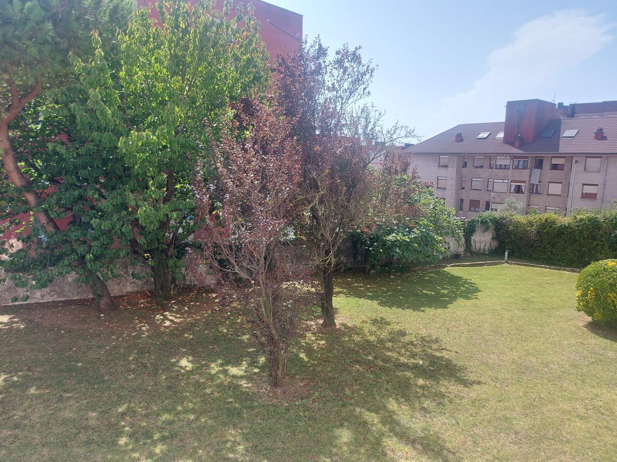 Apartamento Jardin Deluz, Con Wifi Y Parking Privado Gratis Santander Bagian luar foto